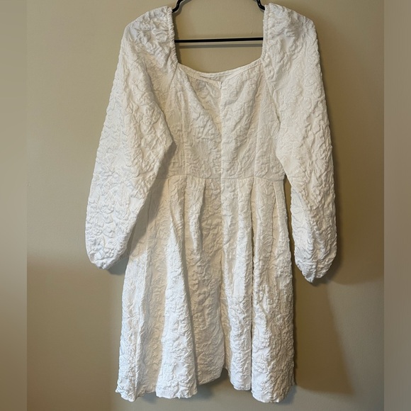 White Ruffled Dress 🤍 - Picture 2 of 8